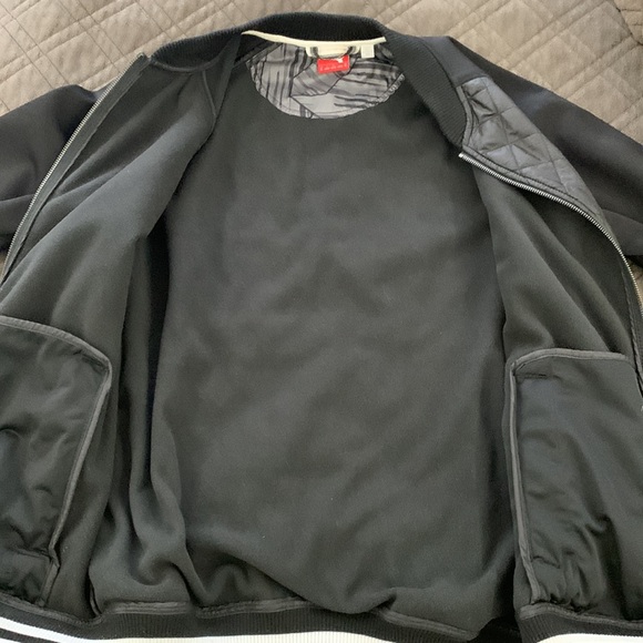 Puma Black Quilted Lifestyle Jacket size M - Picture 8 of 14